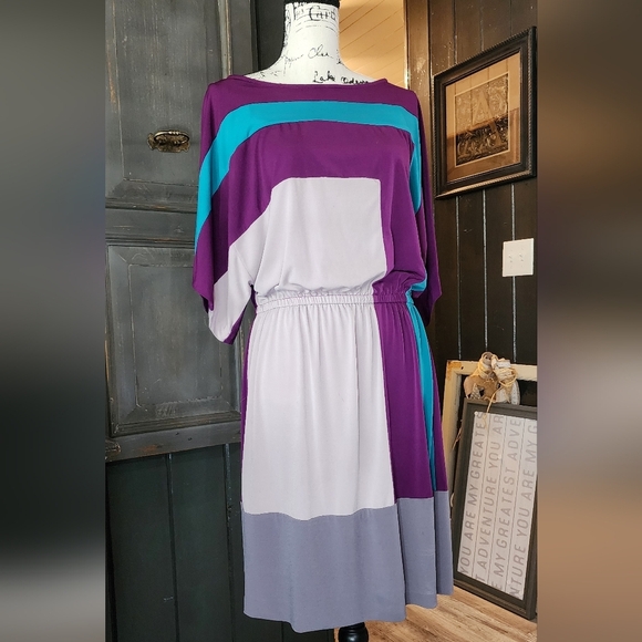 Suzi Chin Dresses & Skirts - Suzi Chin Colorblock Dress